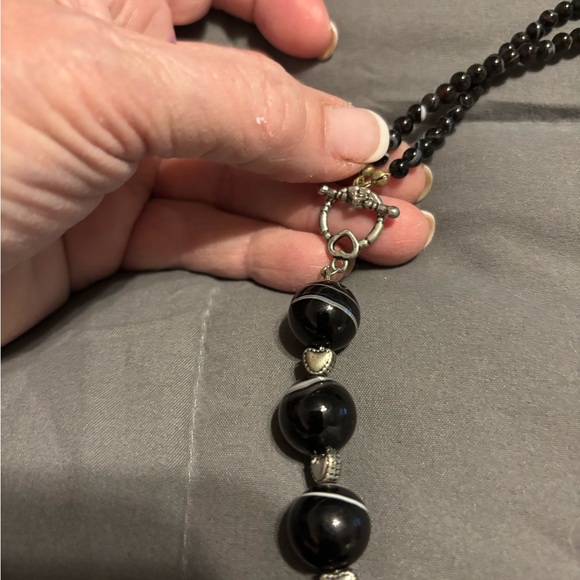 Elegant Black Beaded Necklace - Picture 4 of 13